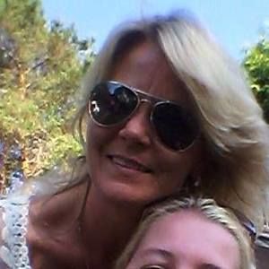 Meet your Posher, Suzanne